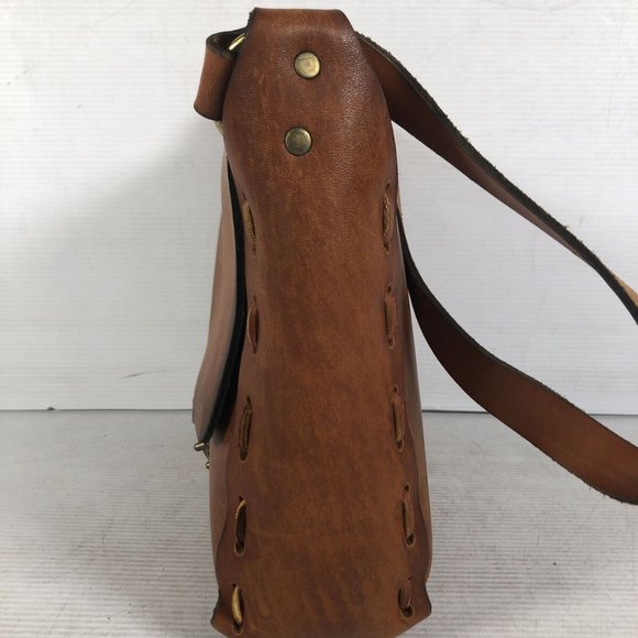 Vintage~Brown Leather Shoulder Bag~ Stitching~Flap~Turnlock - Picture 4 of 8